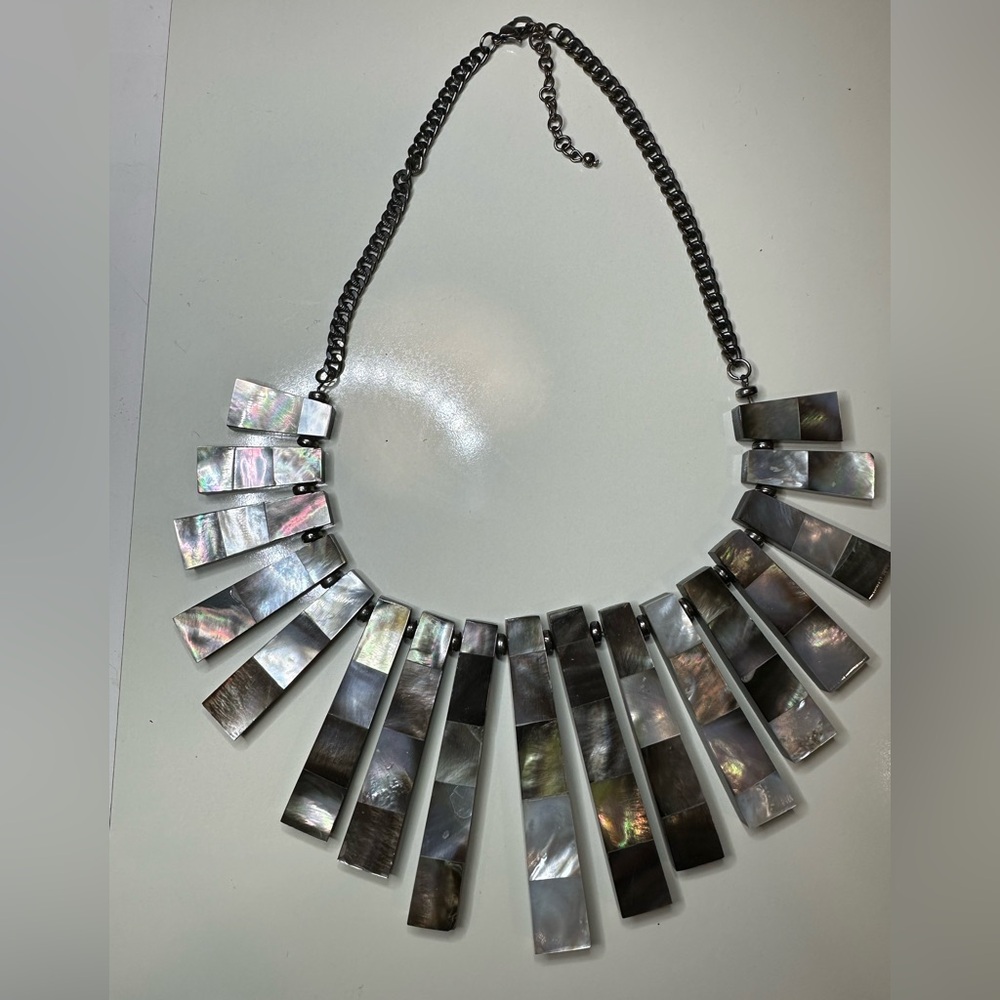 SOLD~ VINTAGE ELEGANT MOTHER Of PEARL GRADUATED BARS BIB CARVED NECKLACE ESTATE